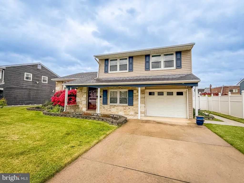 9965 Hardy Road, Philadelphia, PA 19115
