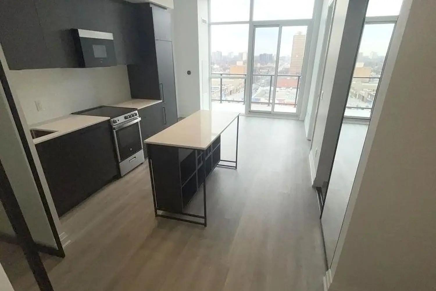 Additional image 4 of 2369 Danforth Avenue 1006