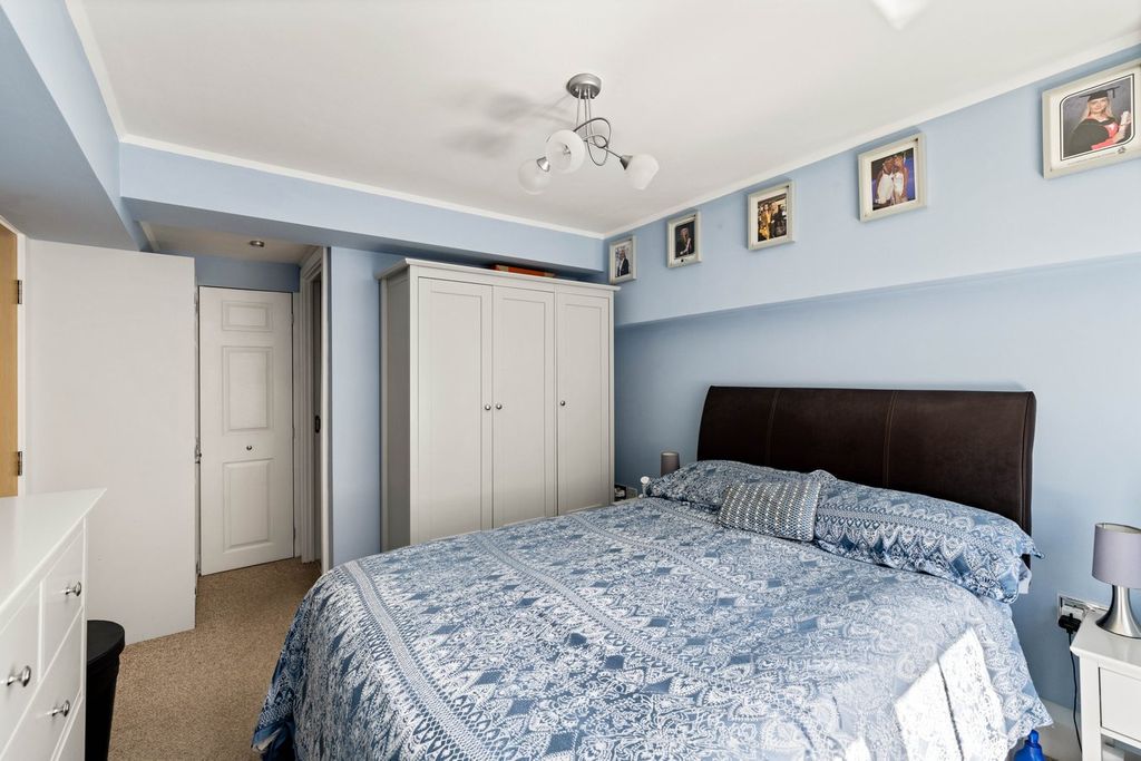 Additional image 10 of 3 bed flat for saleMill Race, River, Dover CT17