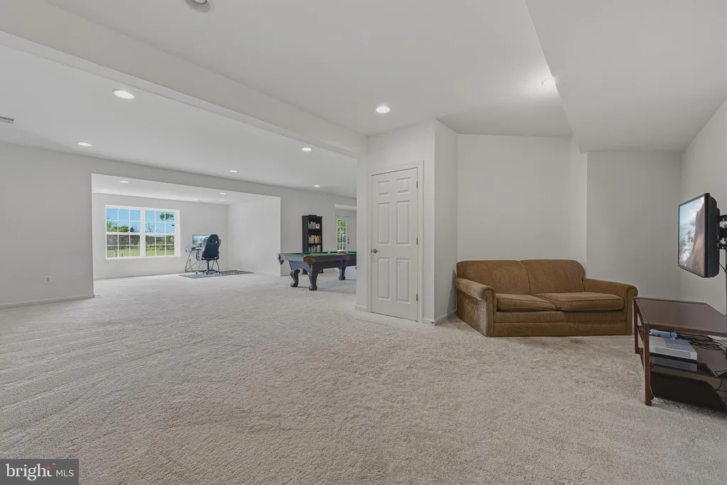 Additional image 59 of 42761 Prairie Merlin Court, Leesburg, VA 20176