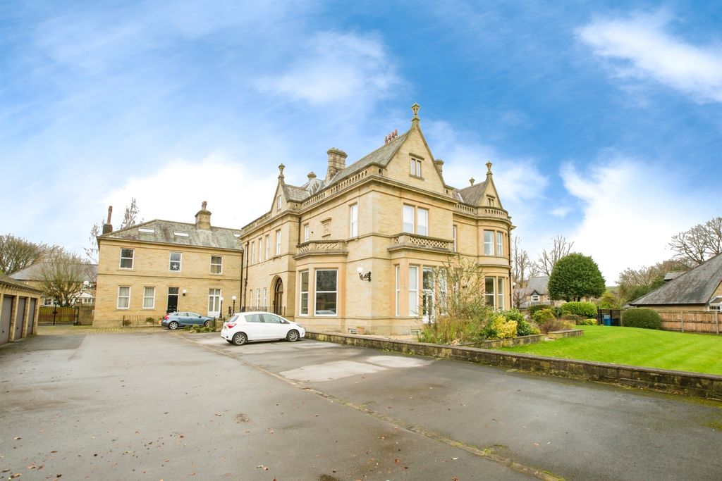 Additional image 12 of 2 bed flat for saleGreenroyd Close, Halifax HX3