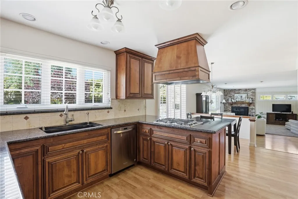 4475 Whitecliff Place, Santa Maria, CA 93455 photo 4