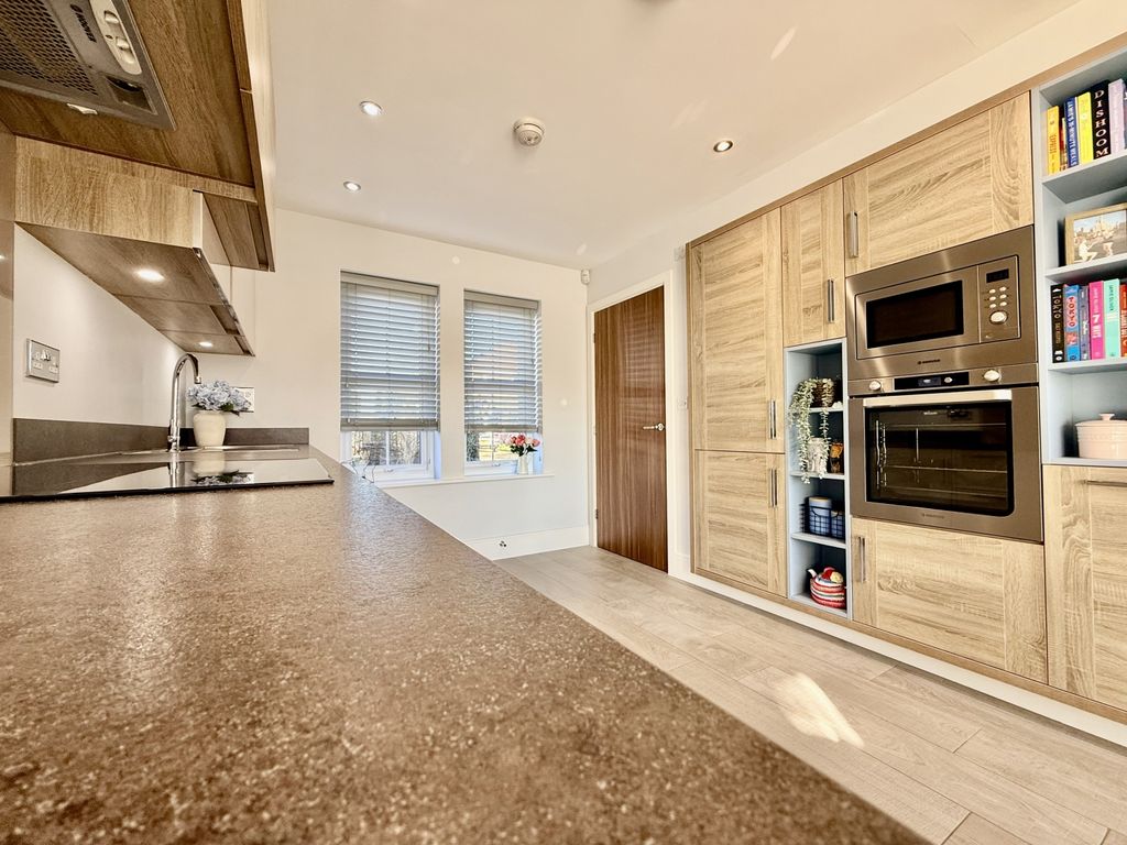 Additional image 6 of 4 bed detached house for saleHigh Carr Close, Framwellgate Moor, Durham, County Durham DH1