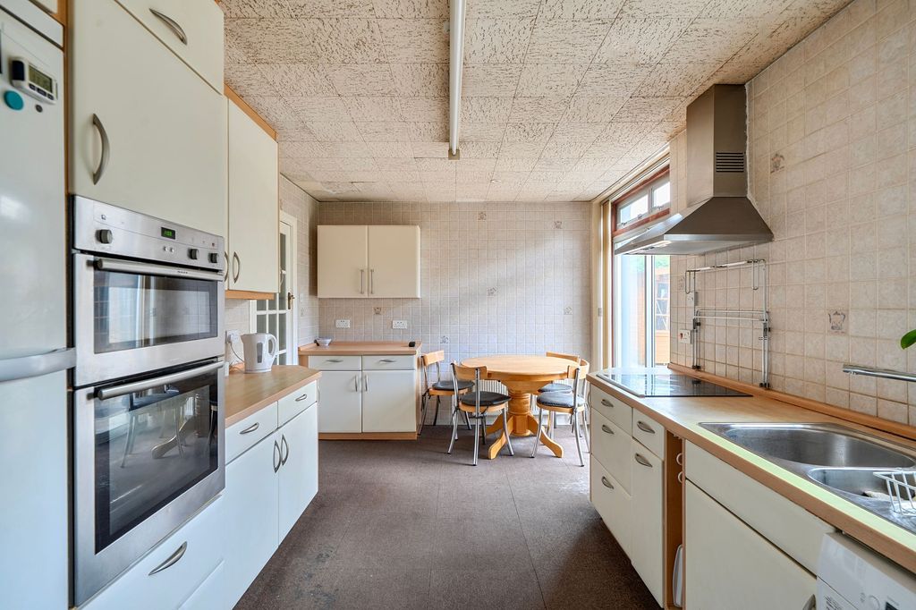 Additional image 9 of 5 bed detached house for saleEwell Downs Road, Epsom KT17