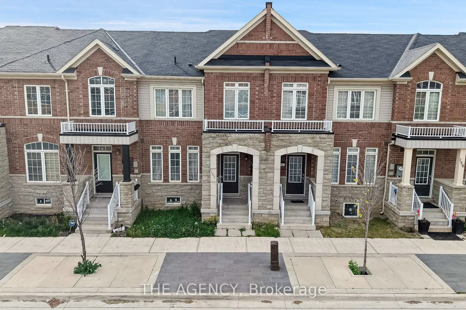 152 Remembrance Road