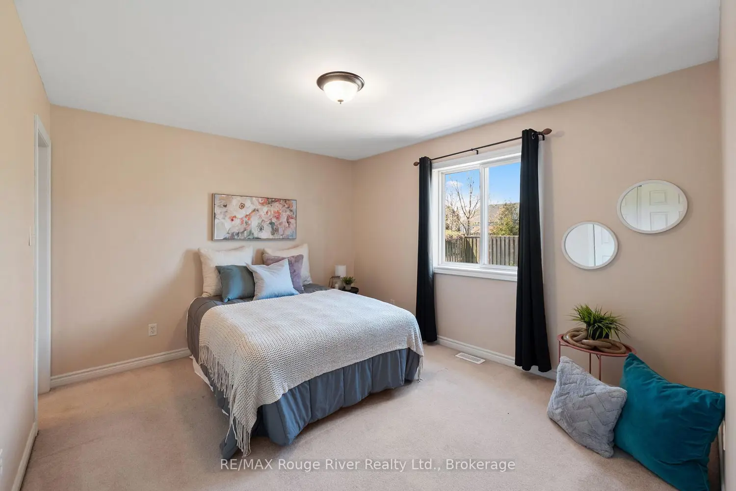 Additional image 6 of 795 Munson Crescent