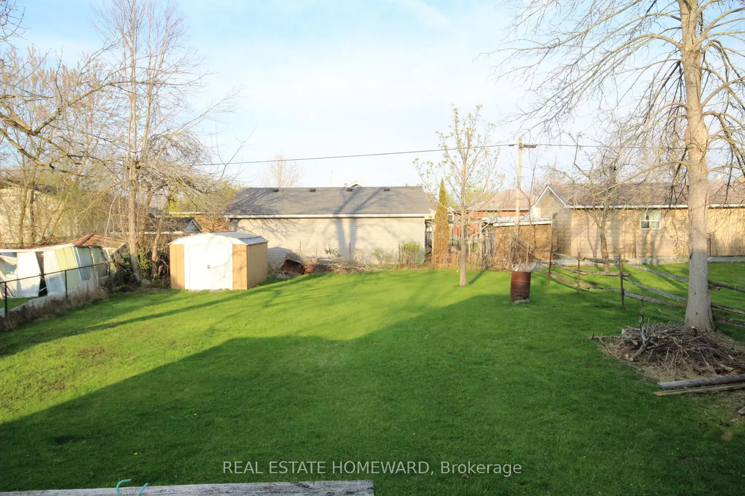 27125 Woodbine Avenue photo 4