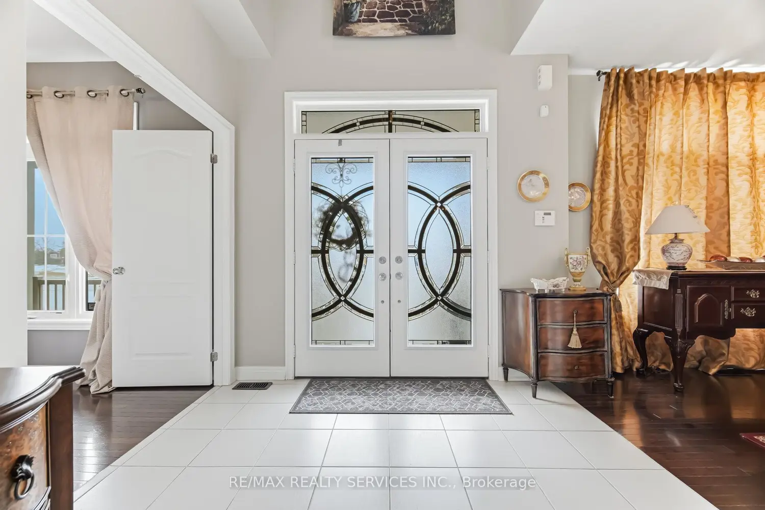 93 Learmont Avenue photo 3