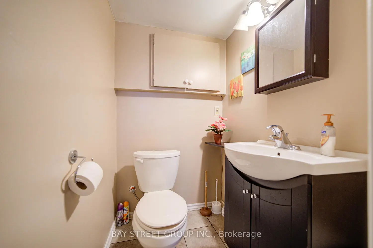 Additional image 3 of 4680 Eastwood Crescent