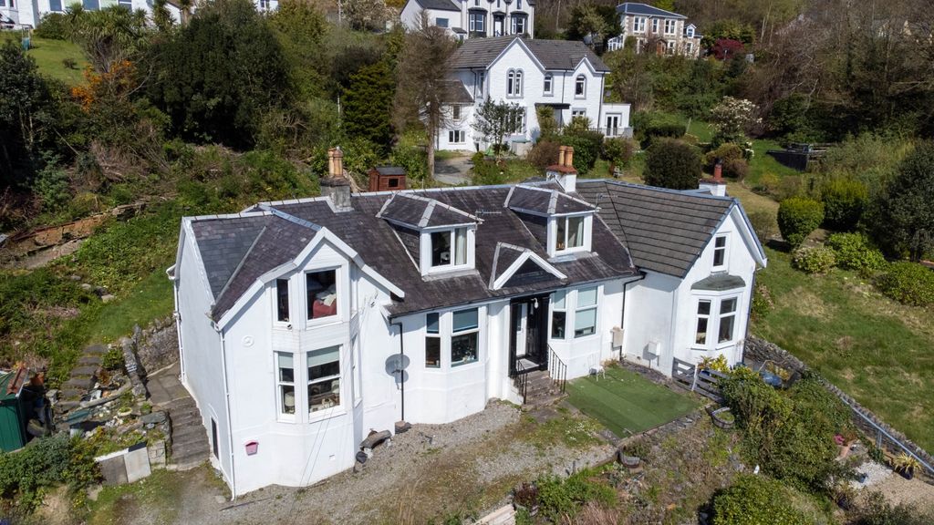 3 bed terraced house for sale18 Newton Road, Innellan, Dunoon, Argyll And Bute PA23