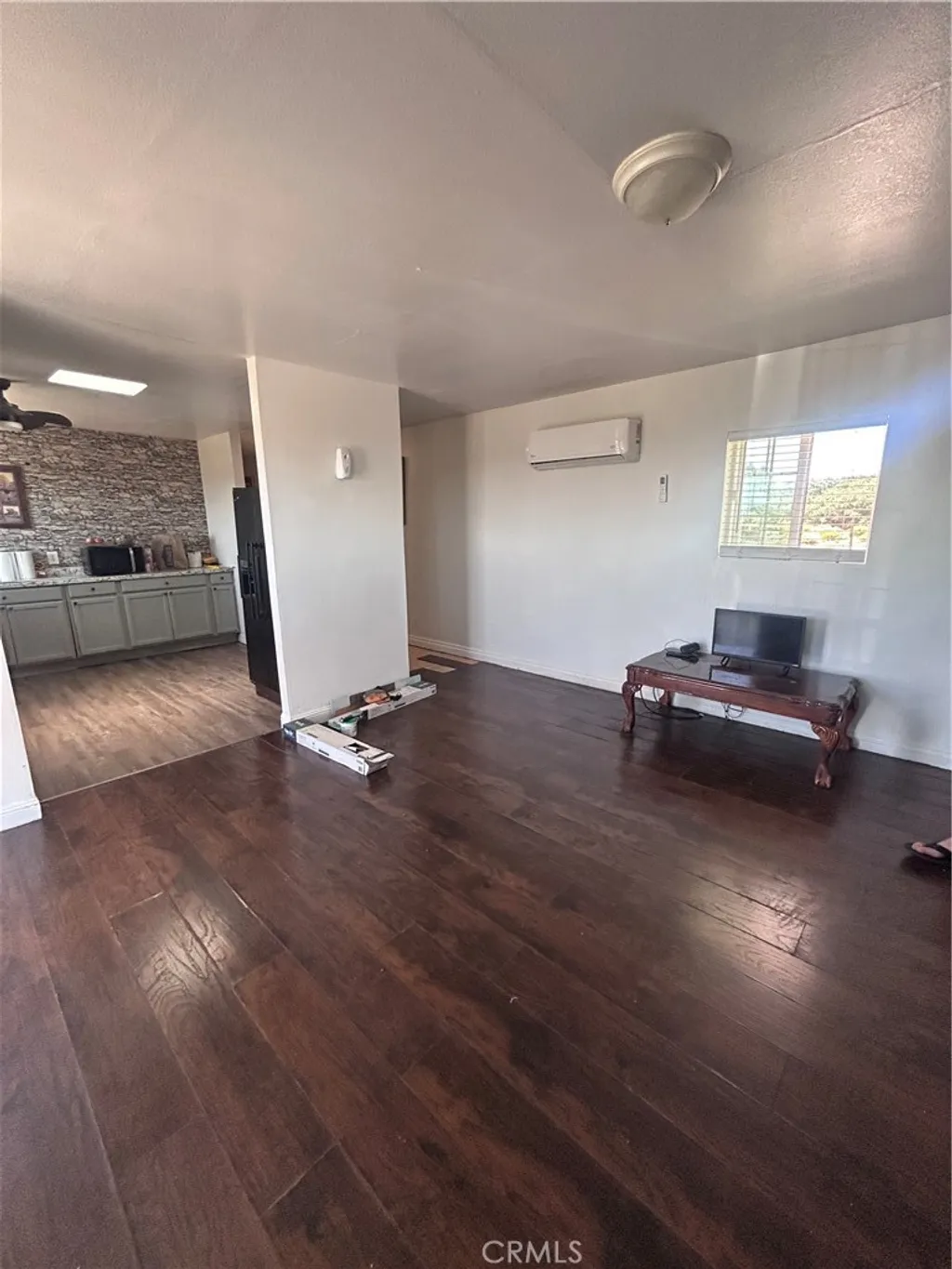 8471 Caughlin Rd, Phelan, CA 92371