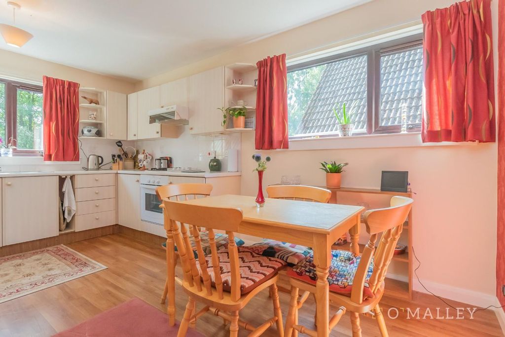 Additional image 13 of 2 bed bungalow for saleHillview Place, Dollar FK14