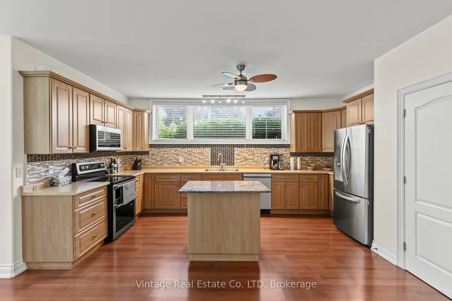 Additional image 12 of 3689 Cardinal Drive