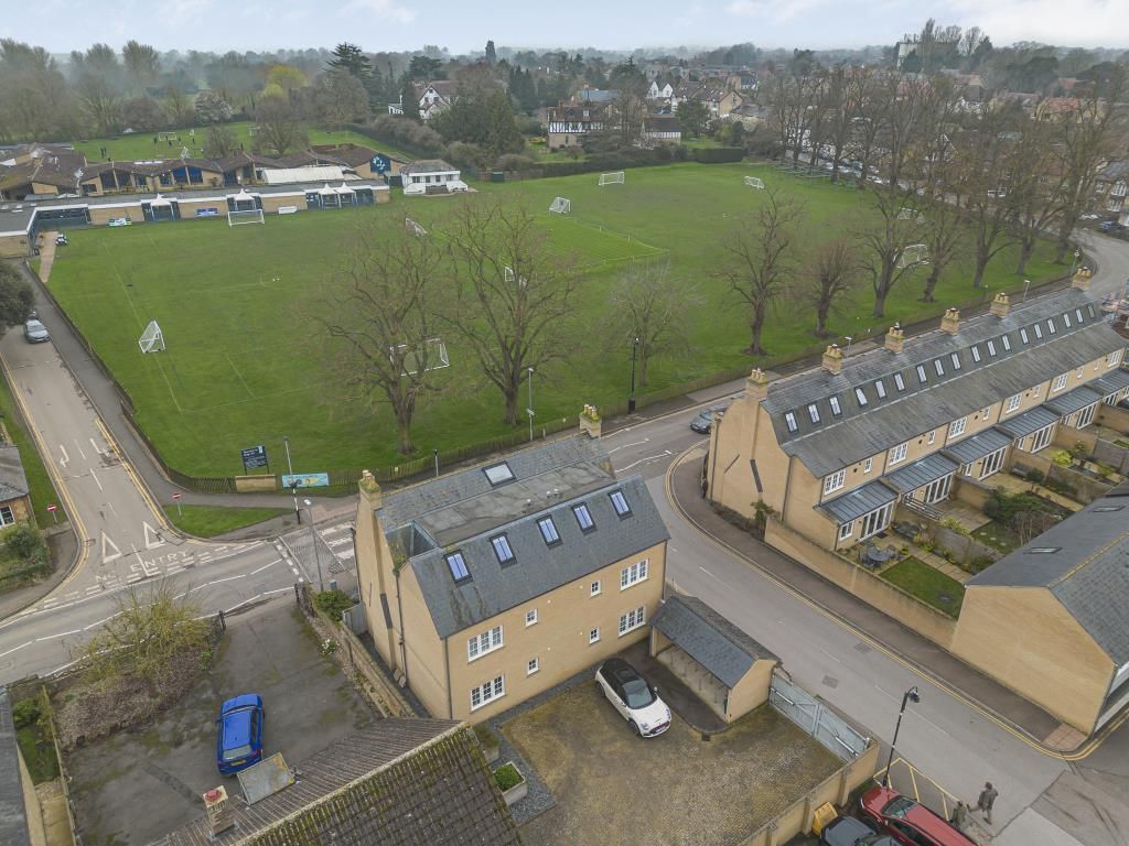 2 bed flat for saleBarton Road, Ely CB7 photo 2