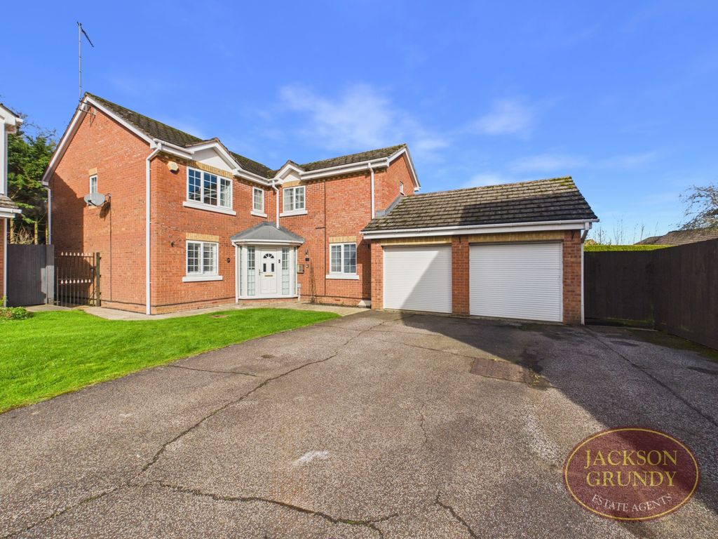 5 bed detached house for saleBurton Close, Ashby Fields NN11