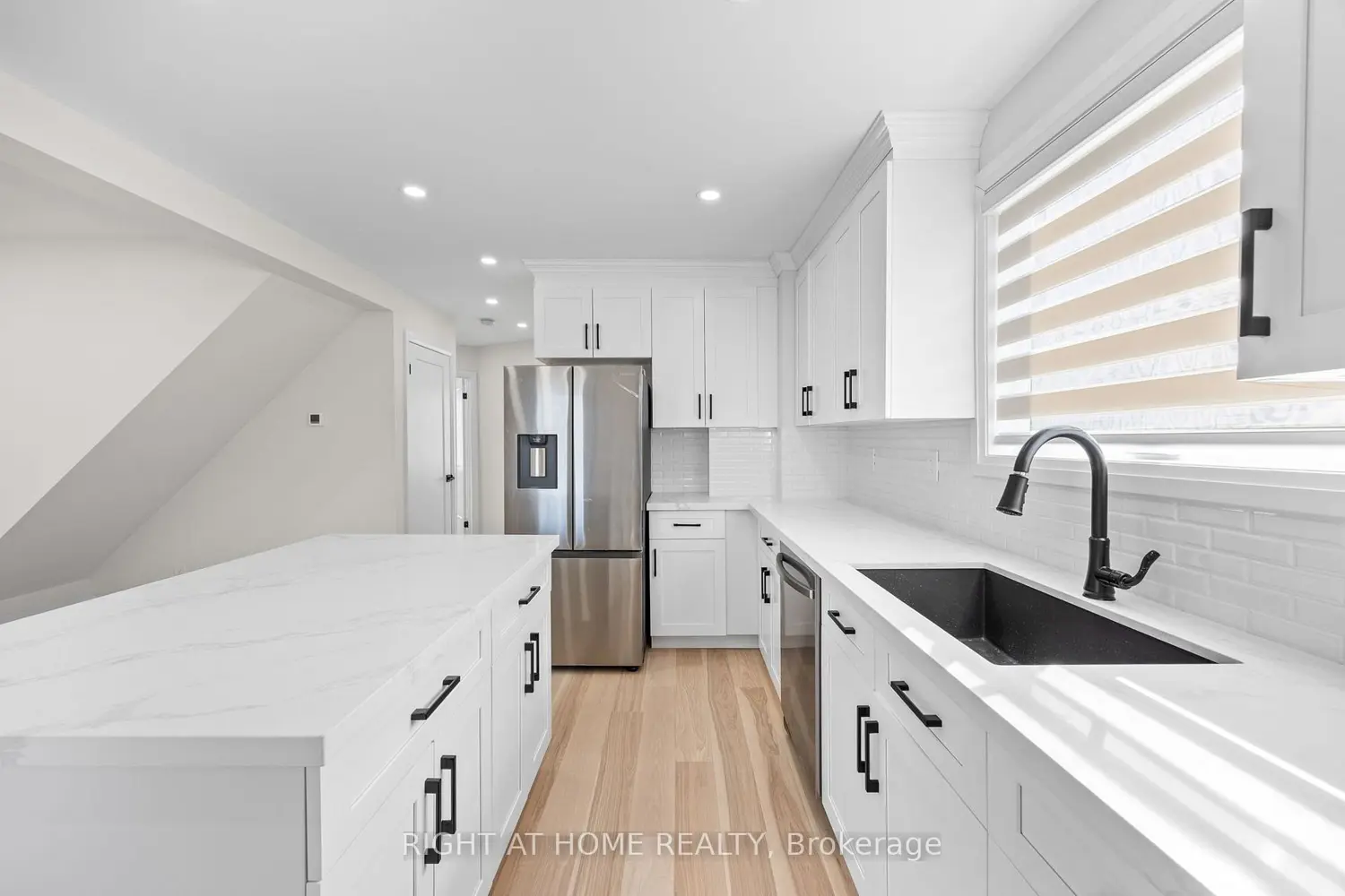 Additional image 6 of 961 Victoria Park Avenue