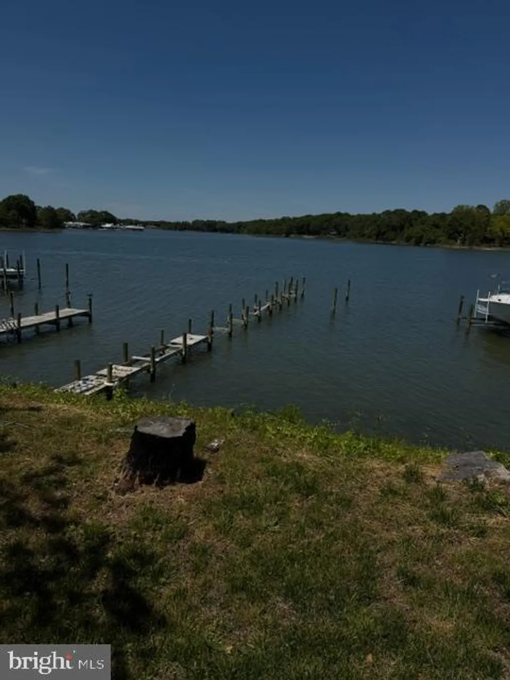 823 Greenfield Point Drive, Reedville, VA 22539