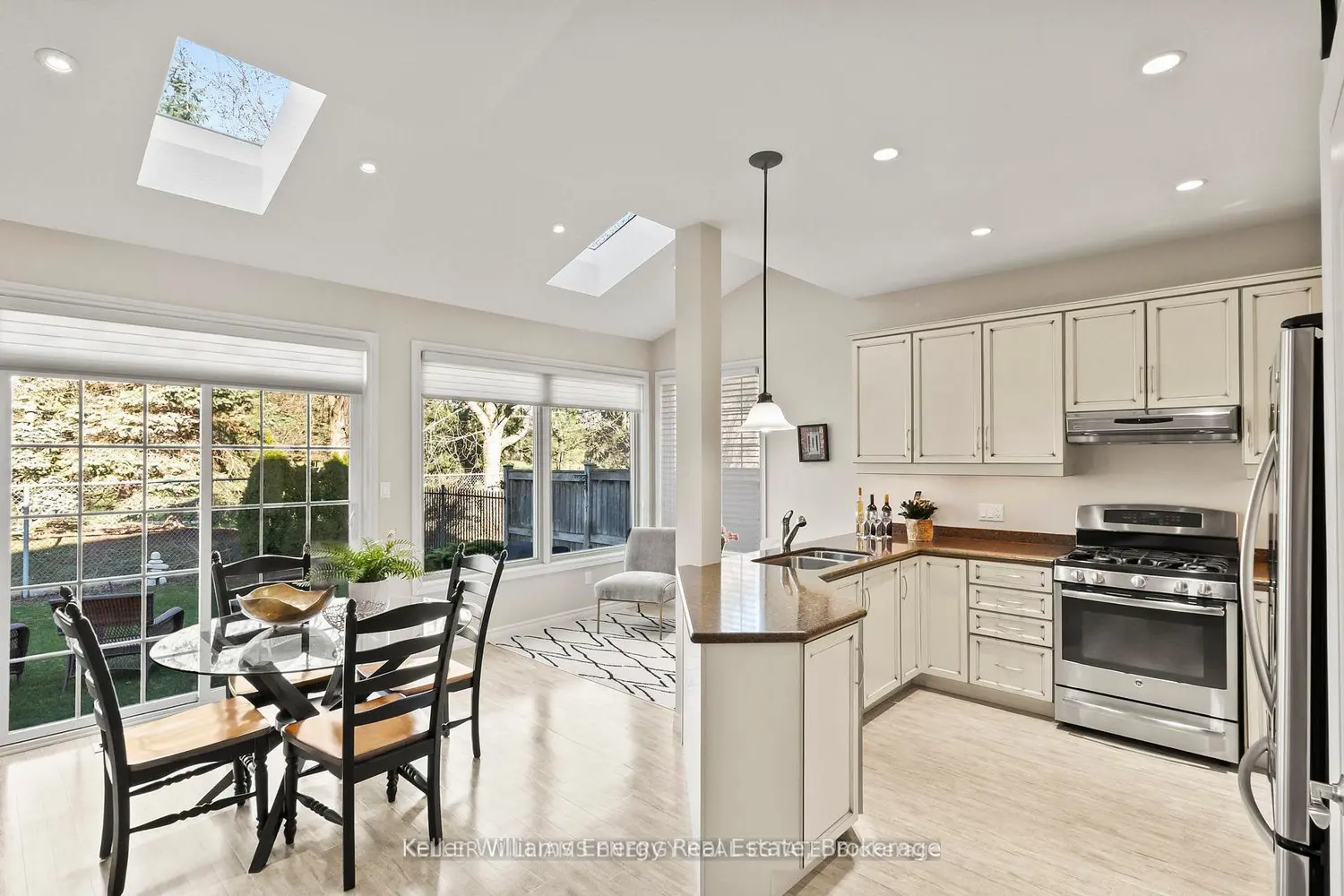 2258 Pindar Crescent