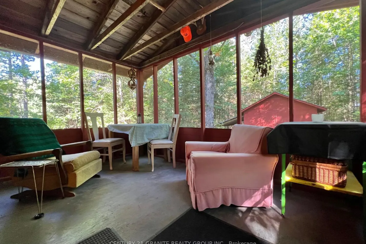261 Browns Road photo 2