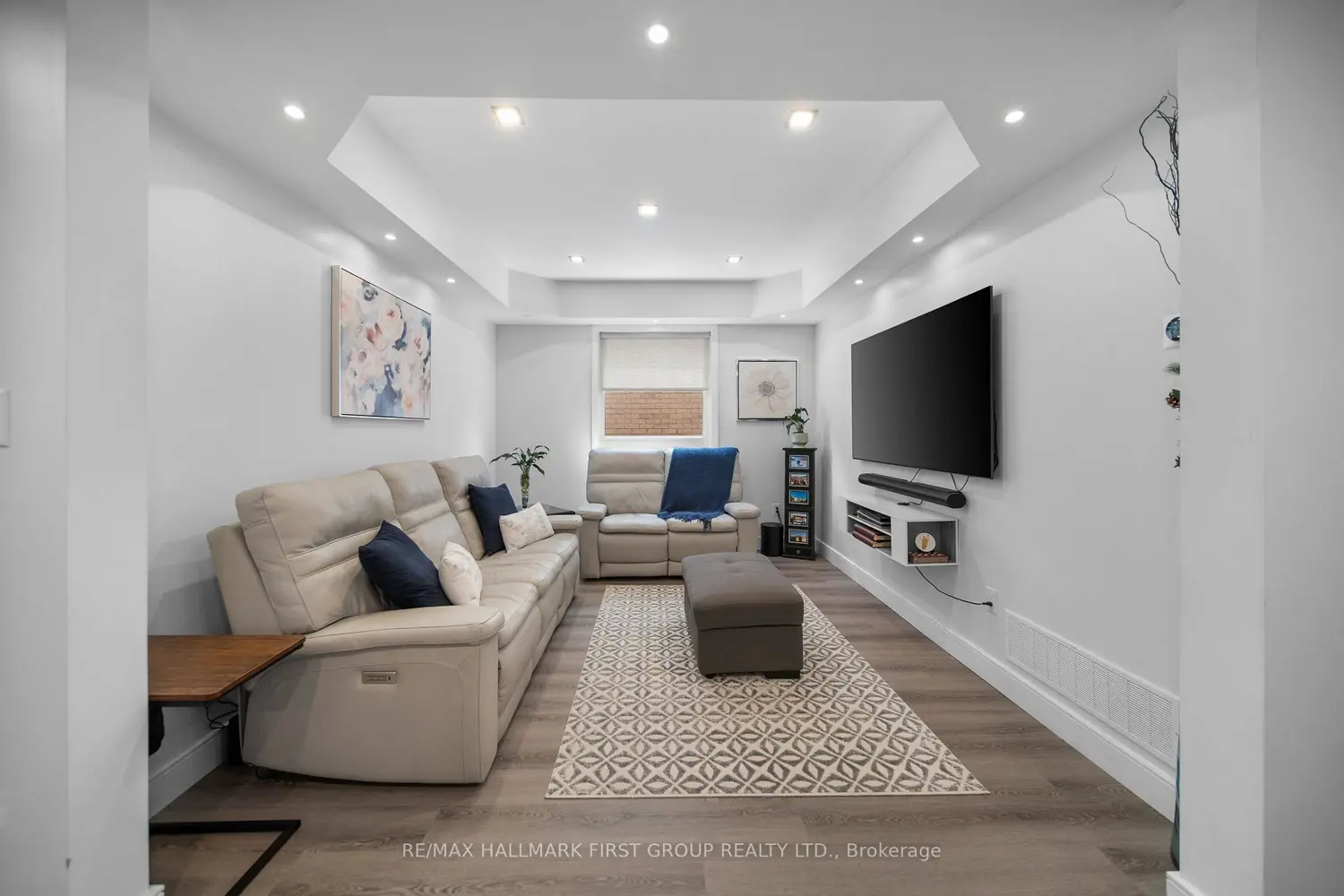 62 Cachet Boulevard photo 4