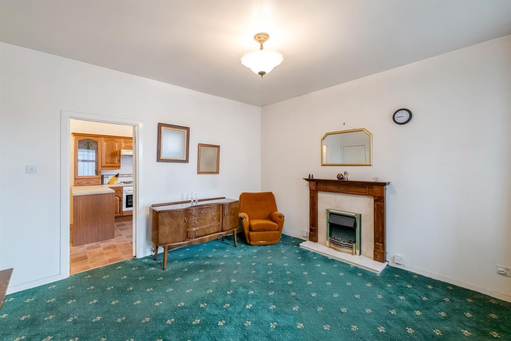 Additional image 5 of 2 bed property for sale17 Station Road, Dollar FK14