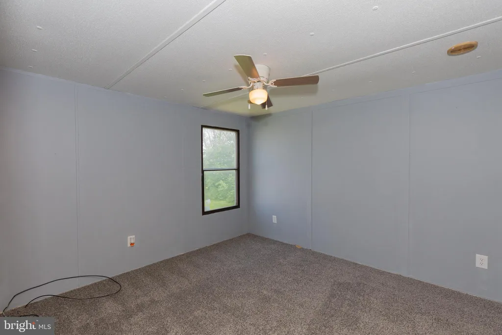 Additional image 8 of 90 Fabric Drive, Bunker Hill, WV 25413