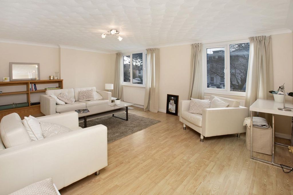 Additional image 5 of 3 bed flat for salePlantation Terrace, Dawlish EX7