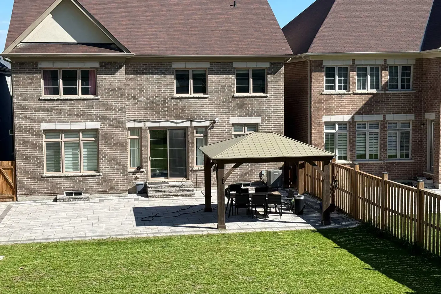46 Forest Edge Crescent photo 3
