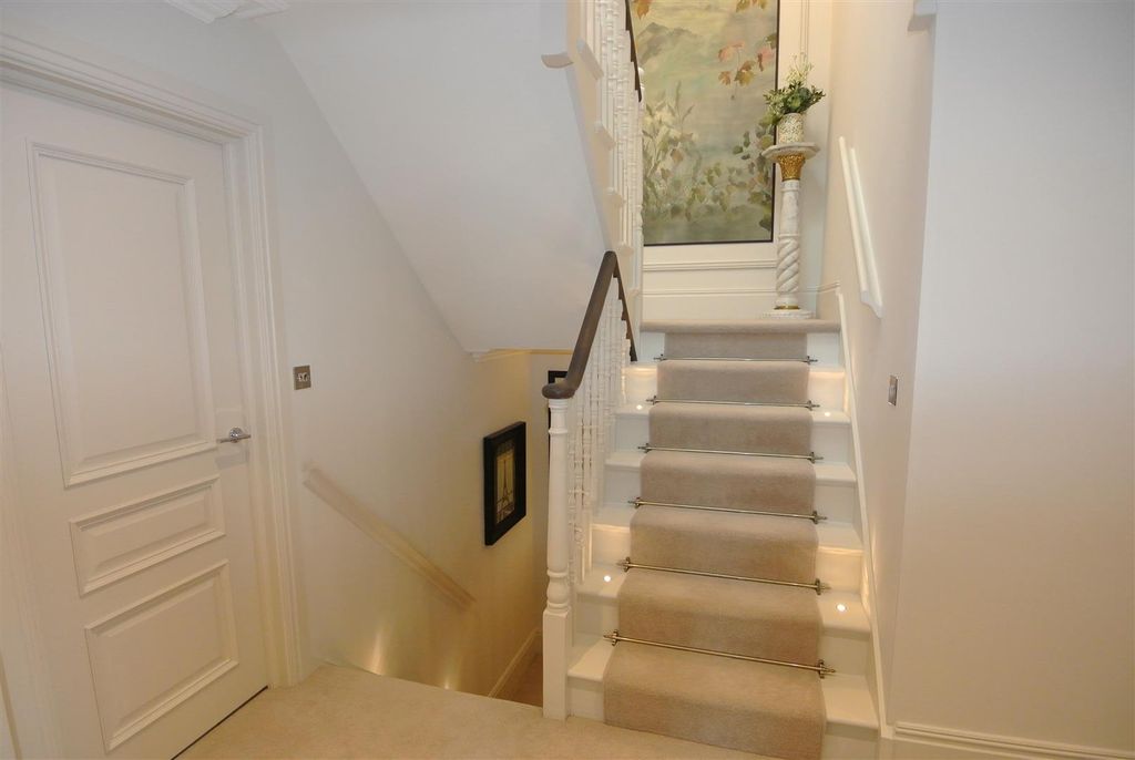 Additional image 22 of 4 bed property for saleNorthcroft Road, Englefield Green, Egham TW20