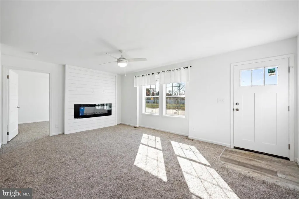 Additional image 5 of 1410 Heytesbury Road, Walnutport, PA 18088