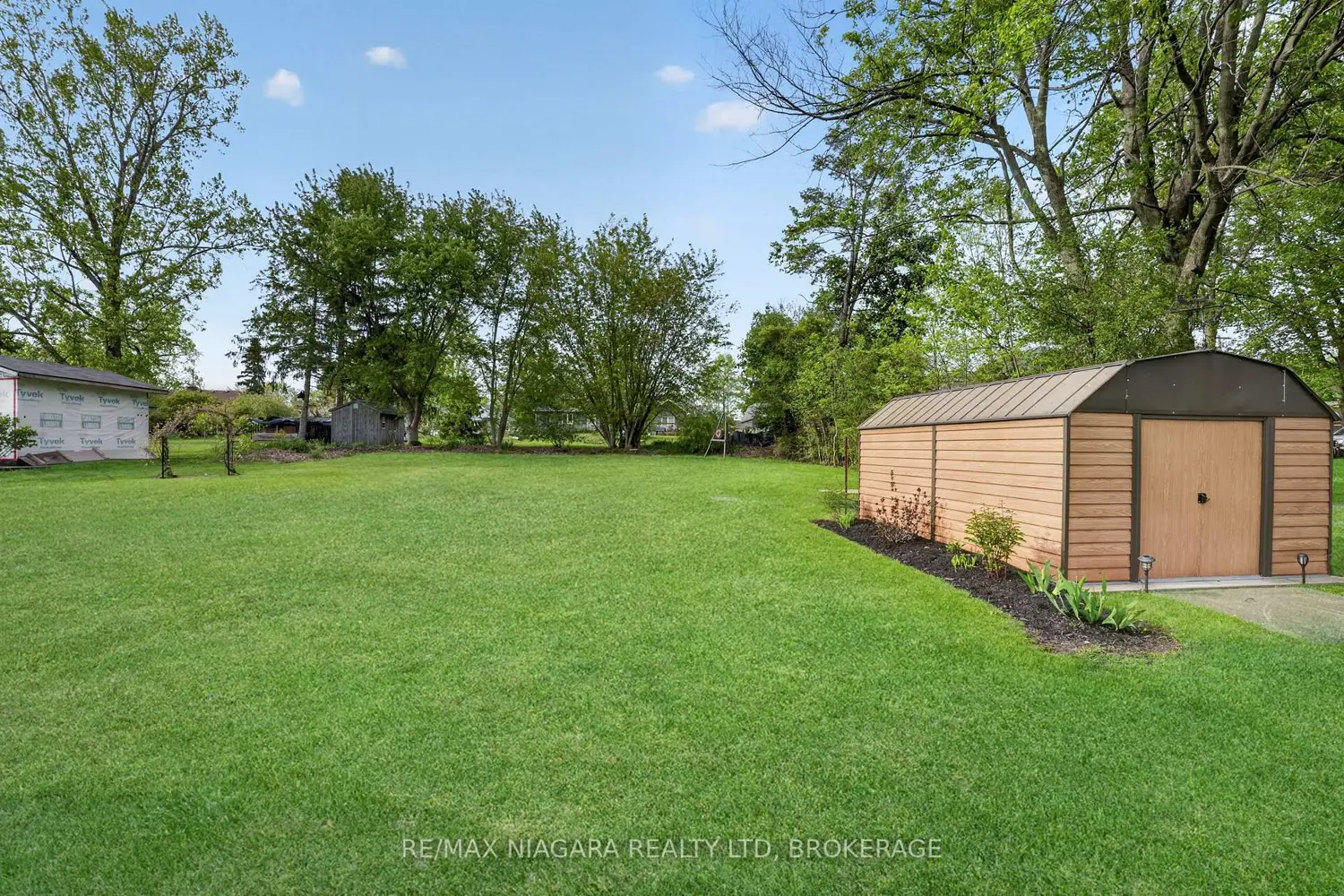 Additional image 12 of 3710 Brunswick Avenue