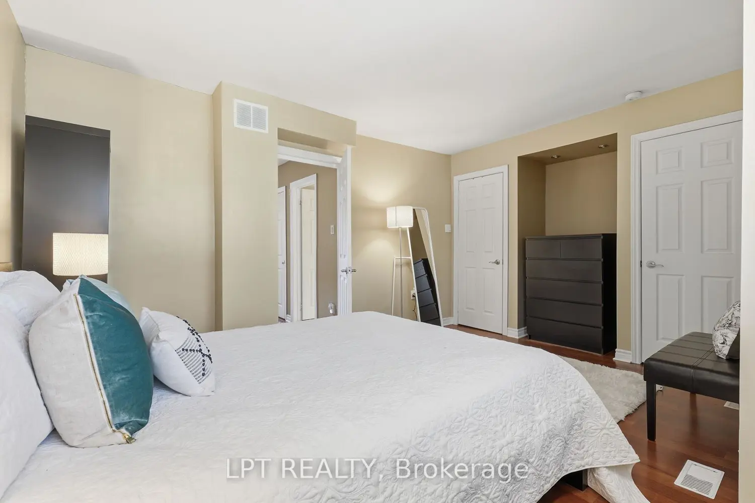 Additional image 9 of 24 Reid Drive 21