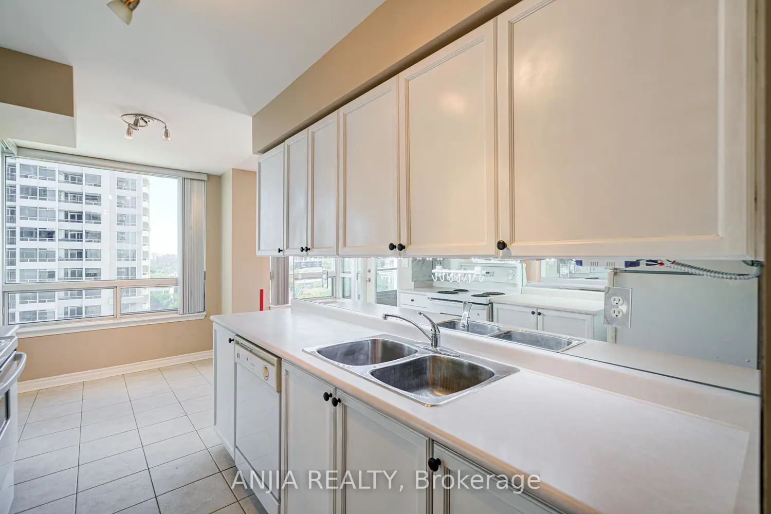 Additional image 8 of 1 Rean Drive 908