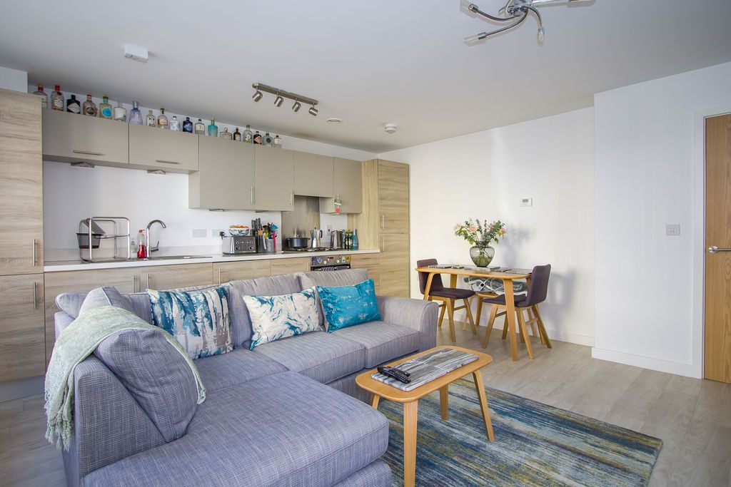 Additional image 5 of 2 bed flat for salePearse Close, Penarth CF64