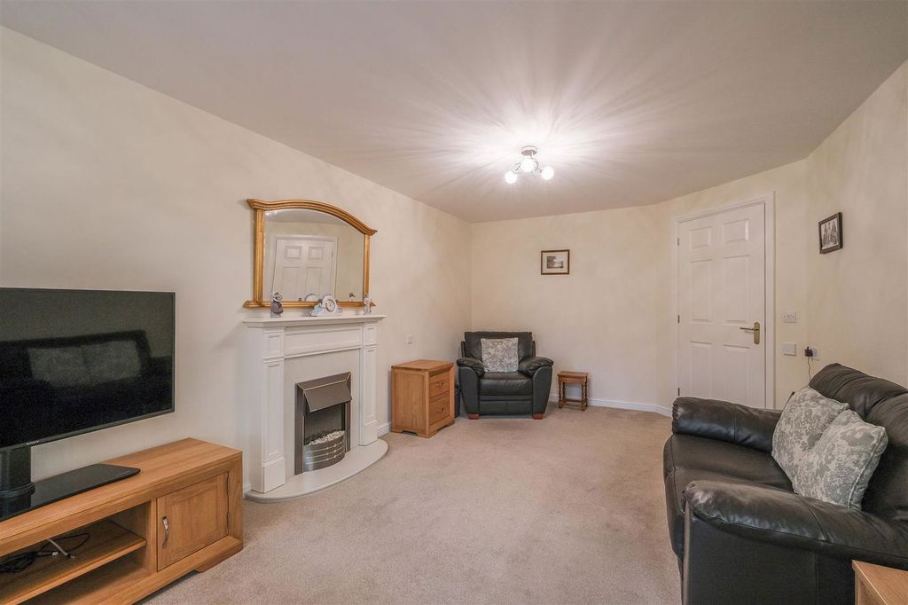Additional image 16 of 1 bed flat for saleSt. Stephens Fold, Huddersfield HD3