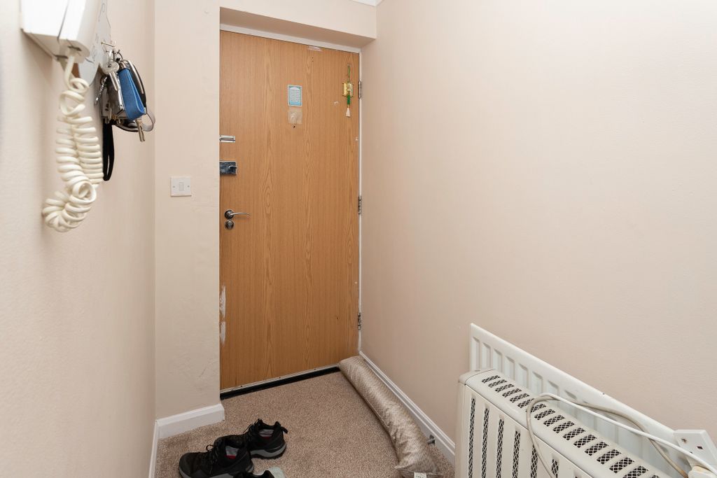 Additional image 15 of 2 bed flat for saleBlackthorn Drive, Huddersfield HD3