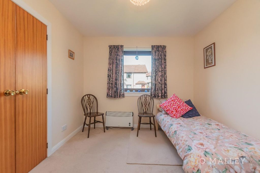 Additional image 23 of 2 bed bungalow for saleHillview Place, Dollar FK14