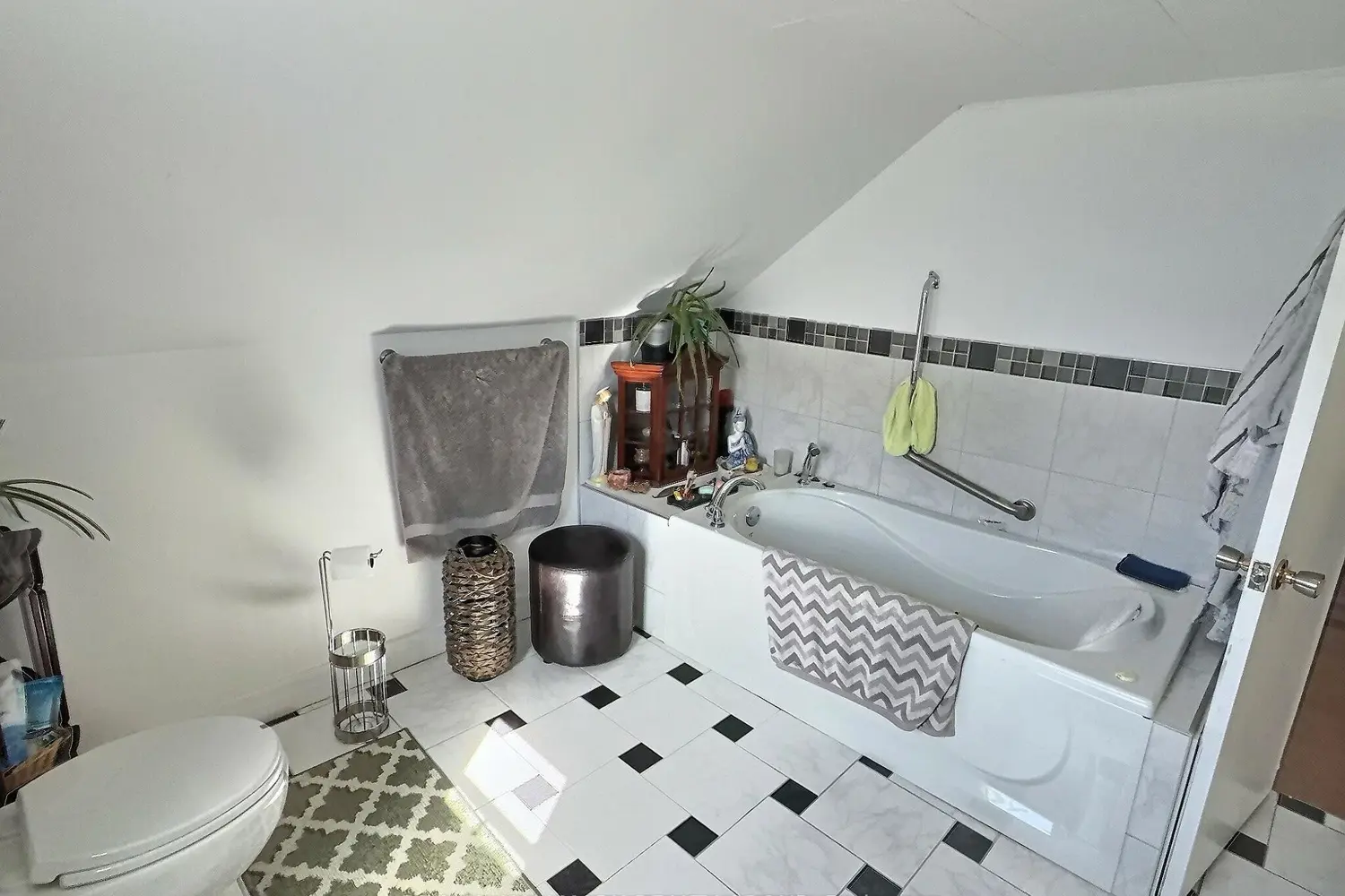 Additional image 15 of 1127 Labrosse Road