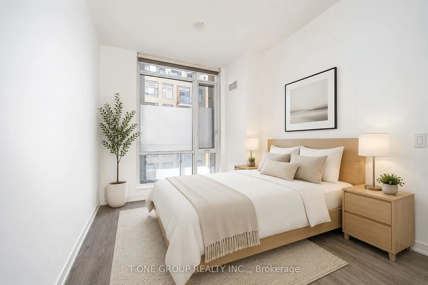 7950 Bathurst Street 602 photo 3