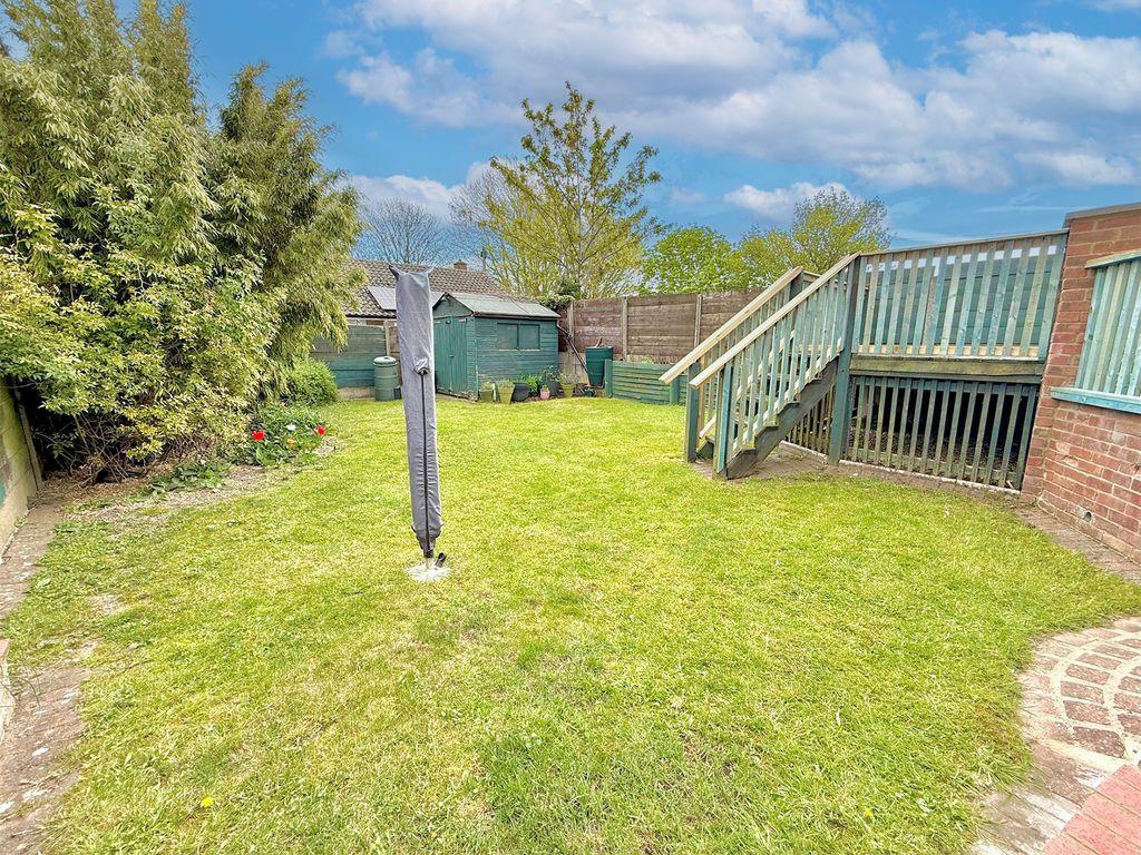 Additional image 18 of 4 bed semi-detached house for saleKirby Road, Dunstable LU6