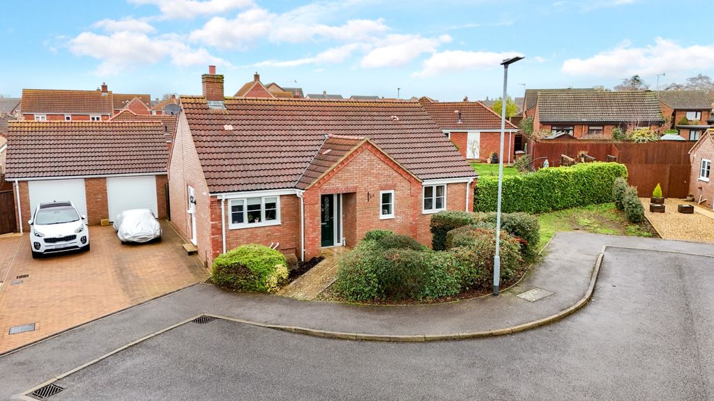 3 bed detached bungalow for saleWimbledon Way, Downham Market, Norfolk PE38
