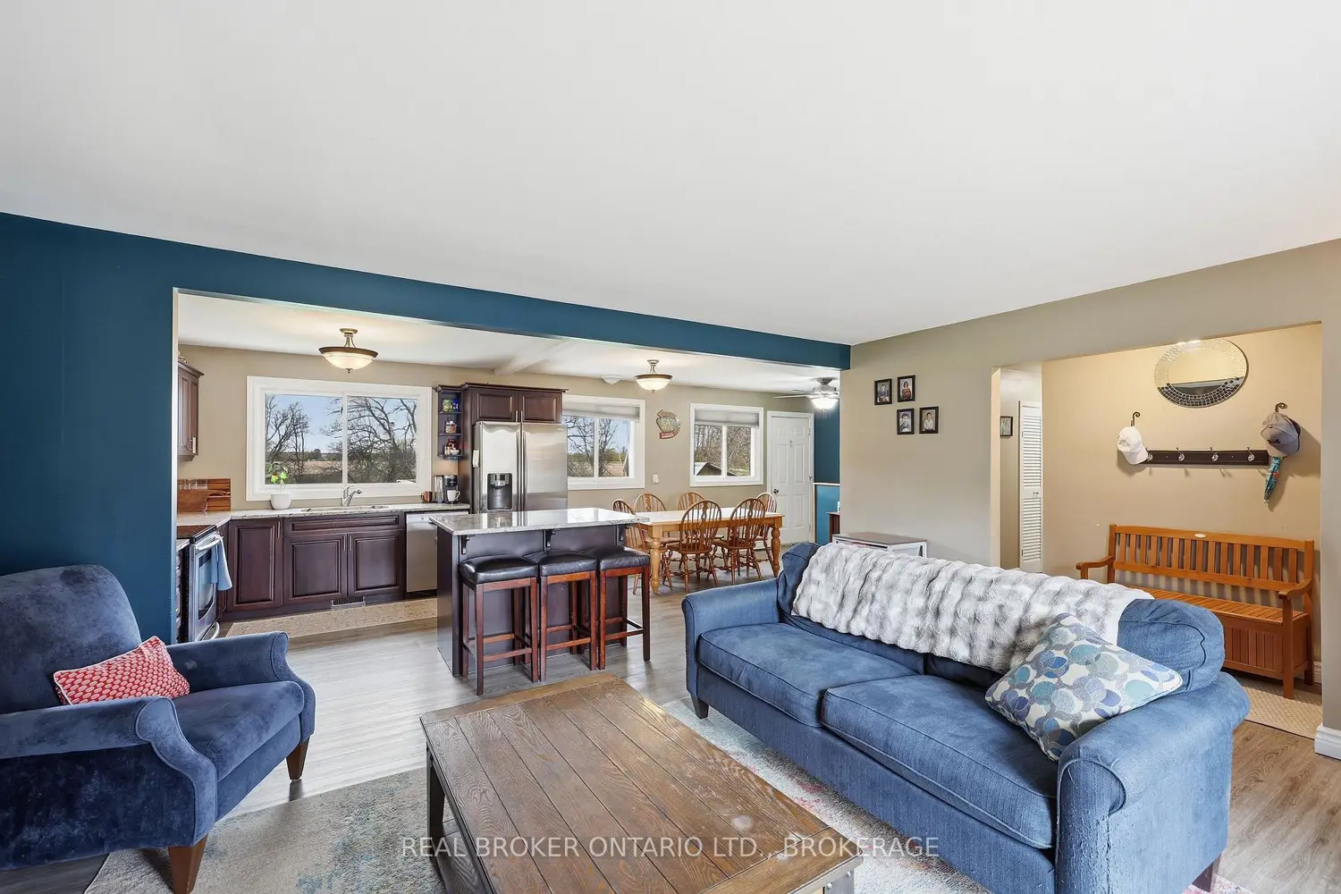 1239 Unity Road photo 4