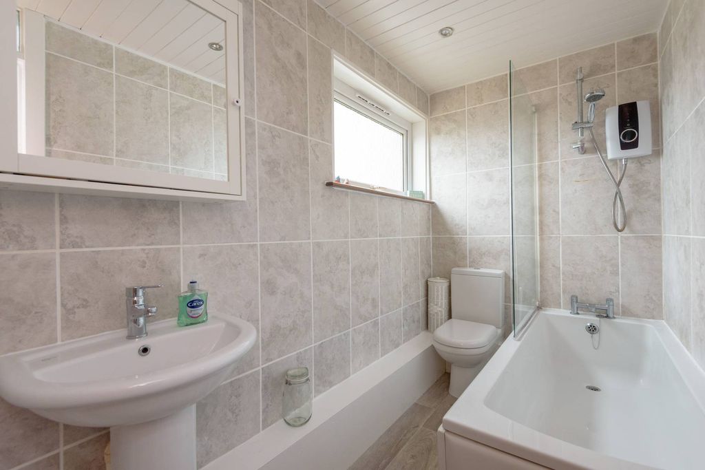 Additional image 23 of 3 bed terraced house for sale2 Lady Jane Gardens, North Berwick EH39