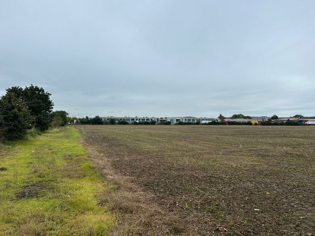 Additional image 3 of Land for saleHeathrow Airport, Hatch Lane, Heathrow, West Drayton UB7