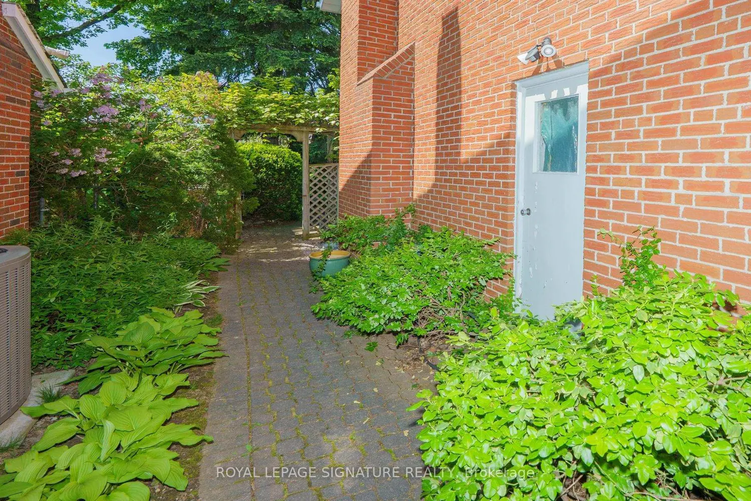 Additional image 20 of 11 Gablehurst Crescent
