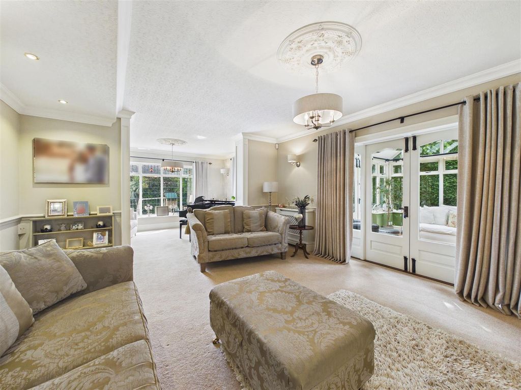 Additional image 9 of 5 bed property for saleNetherways, Park Avenue, Dronfield S18
