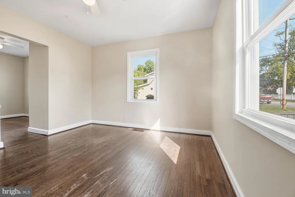 8444 Garden Road, Pasadena, MD 21122 photo 3