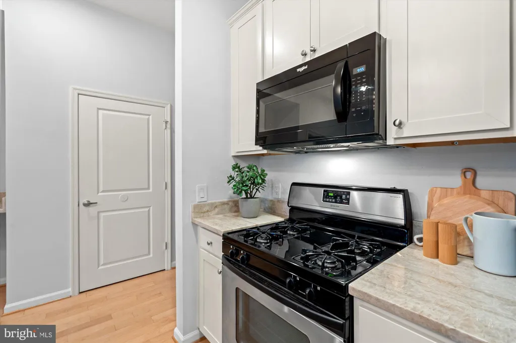 Additional image 10 of 309 Holland Lane Unit 320, Alexandria, VA 22314