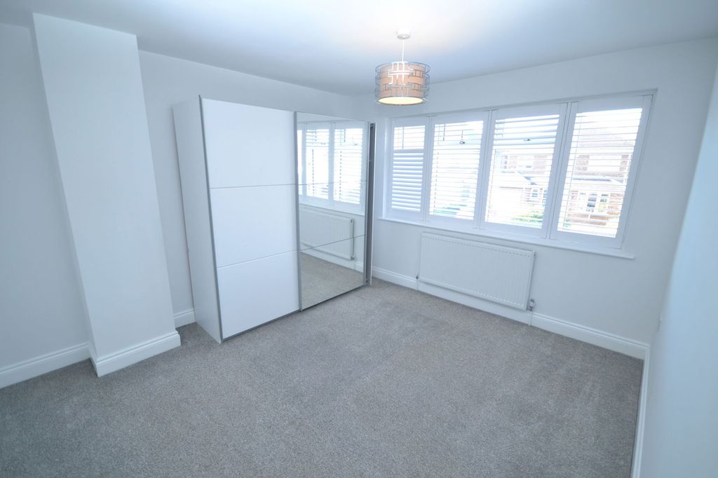 Additional image 14 of 4 bed semi-detached house for saleLancot Drive, Dunstable LU6