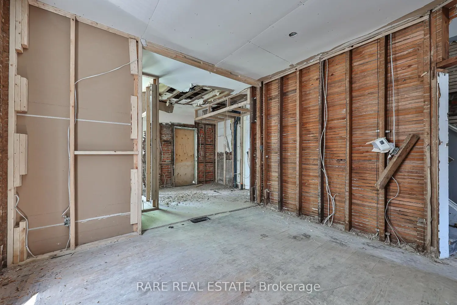 21 Chestnut Avenue photo 4